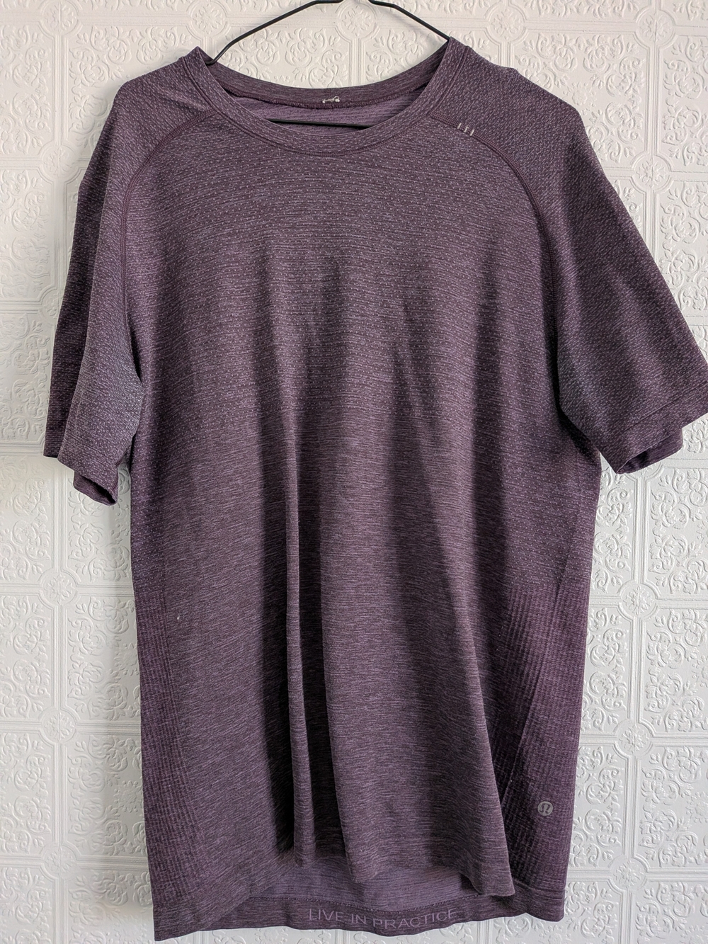 lululemon athletica Men's Heathered Plum Short-Sleeve Athletic Tee
